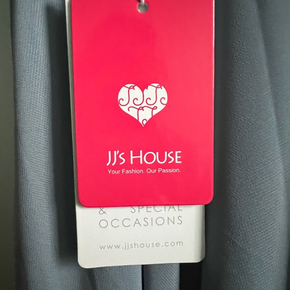 JJ’s House Bridesmaid Dreas - Picture 6 of 9